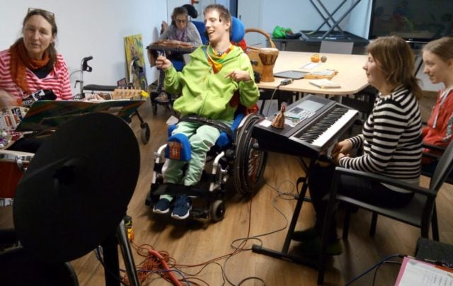 Benedetto-Menni-Nest Band